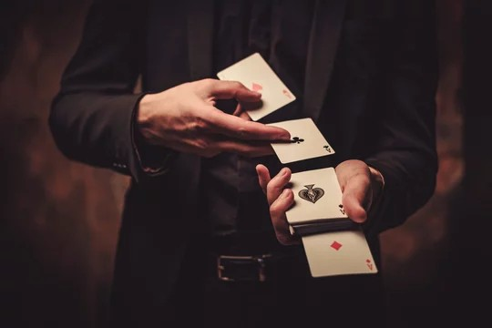 トランプで手品